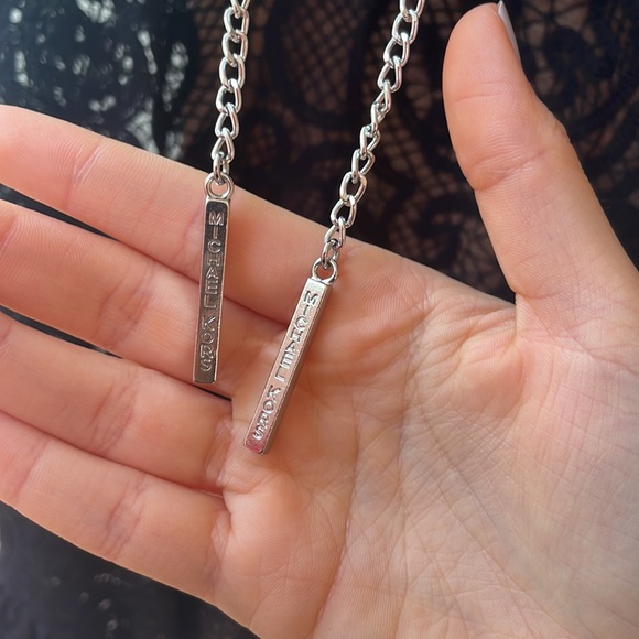 Michael Kors eyelet lace dress with chain - size XL - Picture 8 of 8